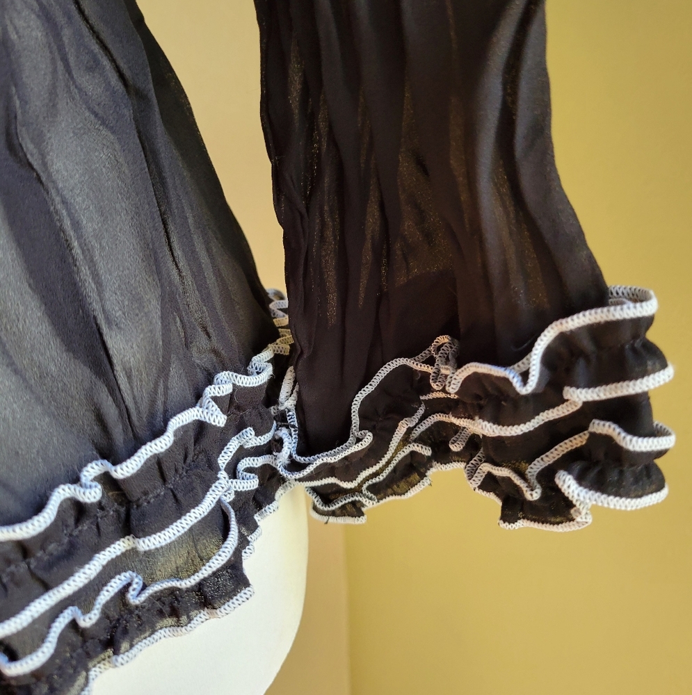 Black Jacket - Picture 2 of 6